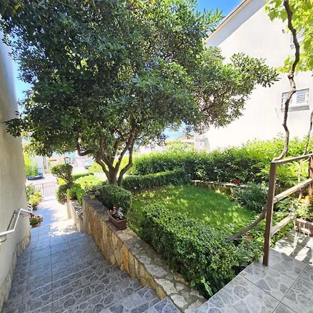 Leo Nv - For 6-7 Persons With Balcony Apartment *