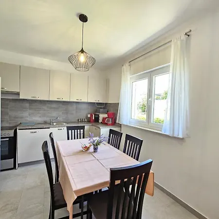 Leo Nv - For 6-7 Persons With Balcony Novi Vinodolski