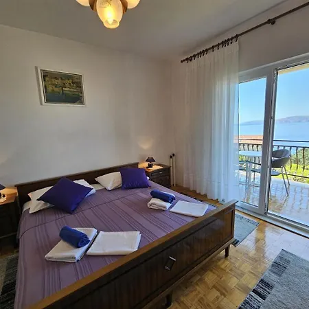 Leo Nv - For 6-7 Persons With Balcony