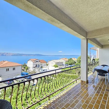 Leo Nv - For 6-7 Persons With Balcony *