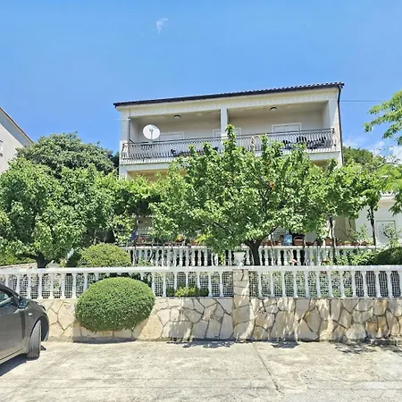 Leo Nv - For 6-7 Persons With Balcony Novi Vinodolski