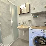 Leo Nv - For 6-7 Persons With Balcony Apartman