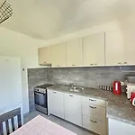 Apartman Leo Nv - For 6-7 Persons With Balcony