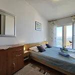 Leo Nv - For 6-7 Persons With Balcony Novi Vinodolski