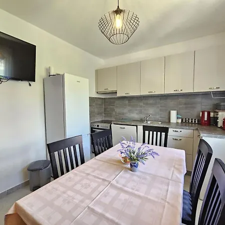 Lägenhet Leo Nv - For 6-7 Persons With Balcony *