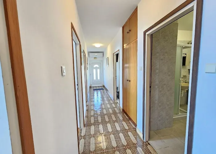 Leo Nv - For 6-7 Persons With Balcony Novi Vinodolski