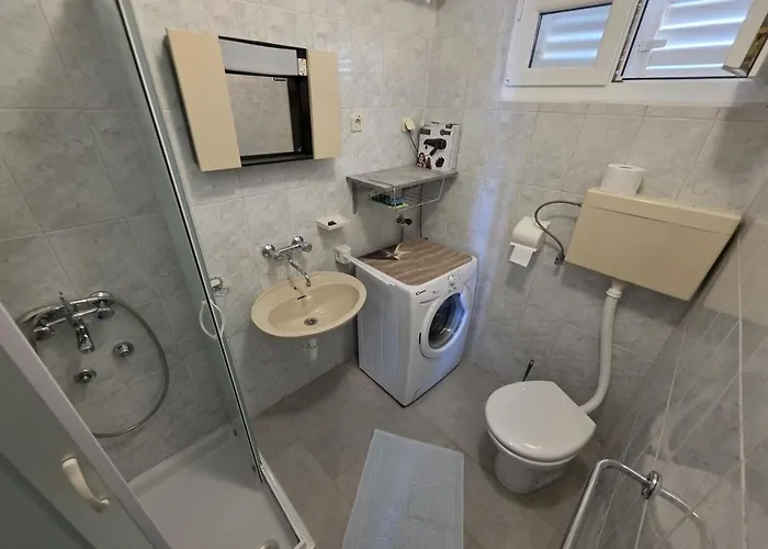 Leo Nv - For 6-7 Persons With Balcony Lägenhet