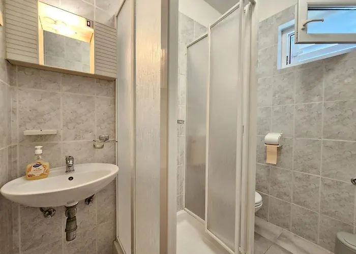 Leo Nv - For 6-7 Persons With Balcony Novi Vinodolski