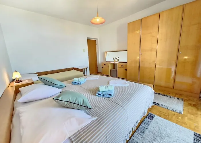 Lägenhet Leo Nv - For 6-7 Persons With Balcony