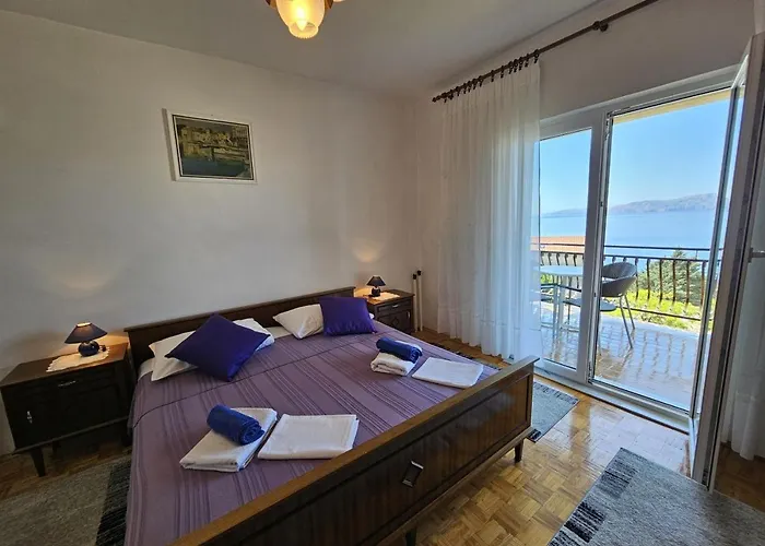 Leo Nv - For 6-7 Persons With Balcony